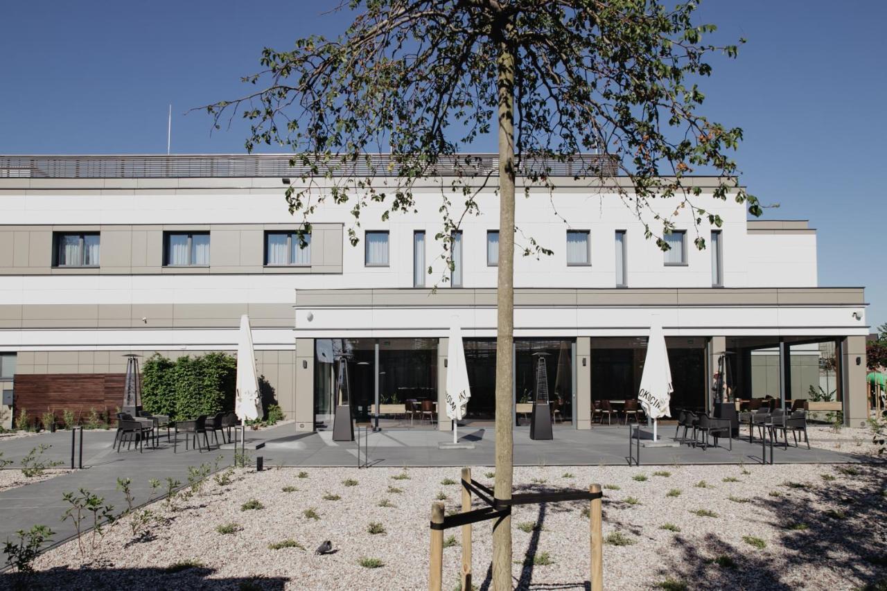 Molto Bene Hotel & Restaurant Skorcz Exterior foto